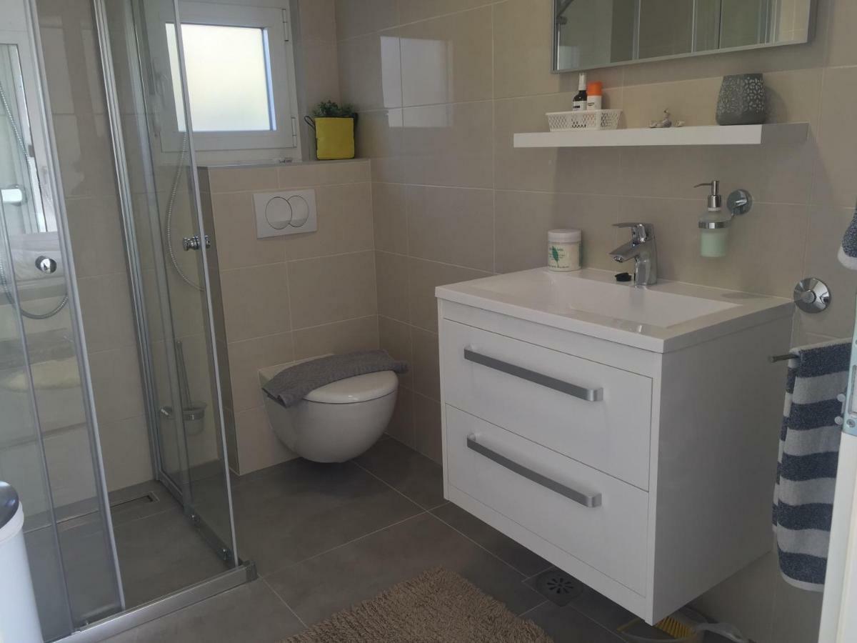 شقة Apartman Zeljka بودغورا المظهر الخارجي الصورة